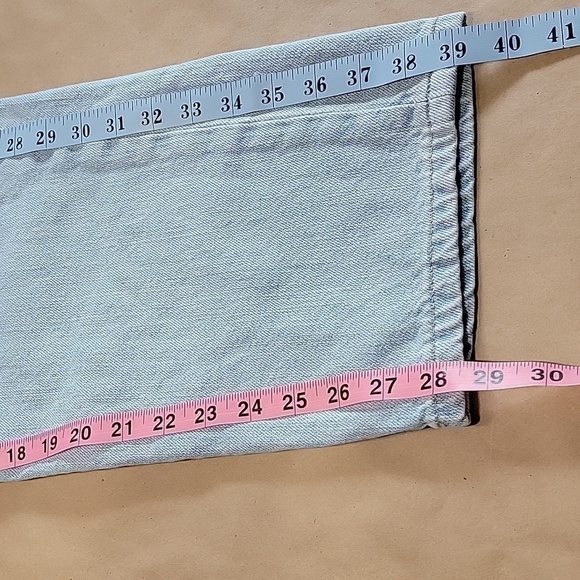 Forever 21 Size 28 Light Wash Straight Leg Denim Blue Jeans, Gently Used Cond. - Picture 7 of 12